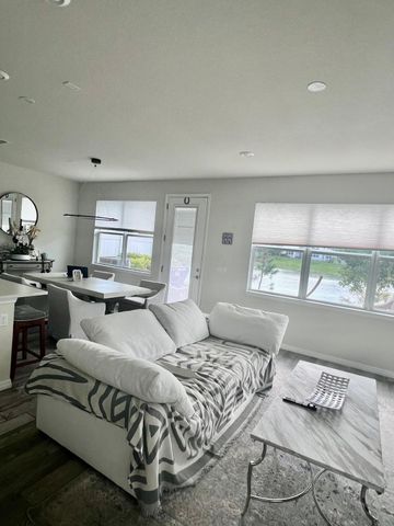 4924 Greenway Drive, Hollywood, FL 33021