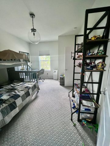 4924 Greenway Drive, Hollywood, FL 33021