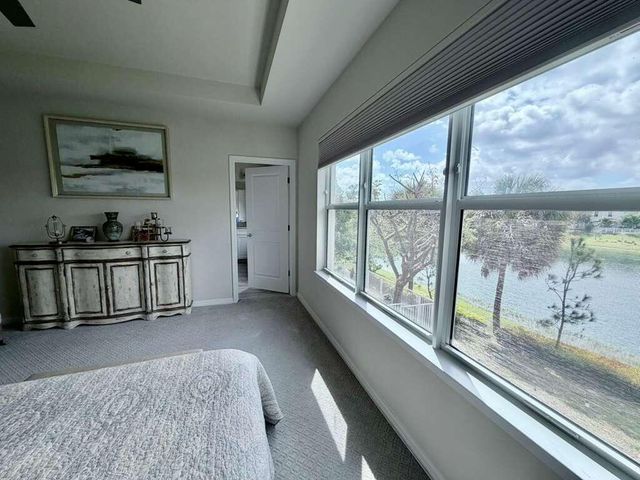 4924 Greenway Drive, Hollywood, FL 33021