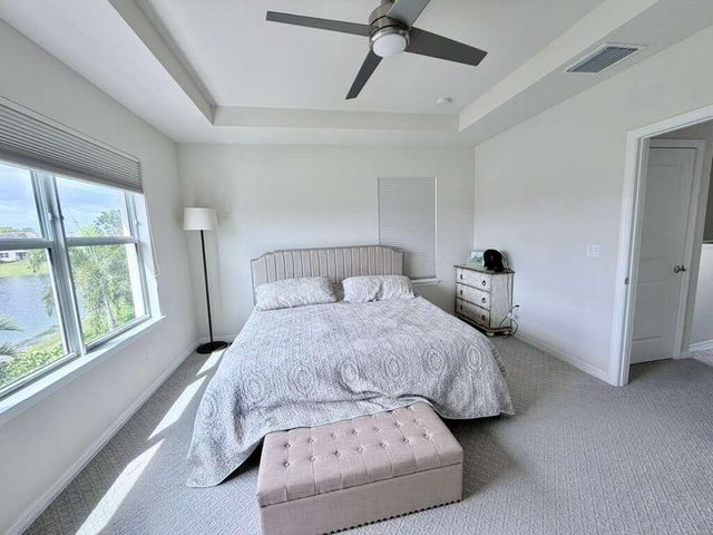 4924 Greenway Drive, Hollywood, FL 33021