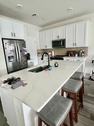 4924 Greenway Drive, Hollywood, FL 33021