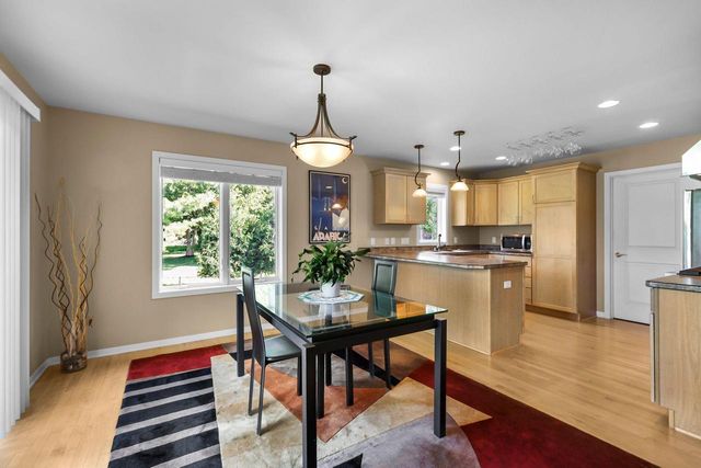 36 Fawn Ridge Circle, Middleton, WI 53562