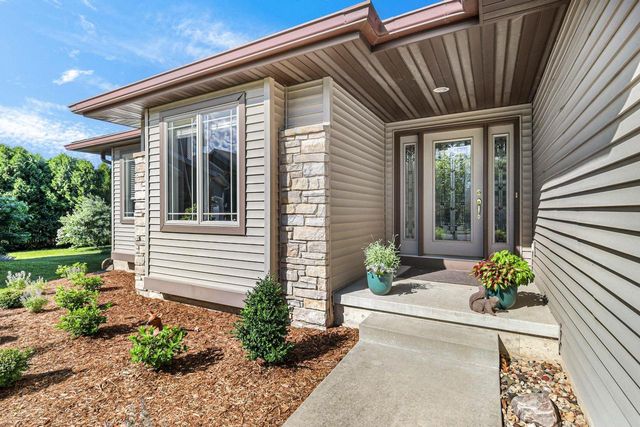 36 Fawn Ridge Circle, Middleton, WI 53562