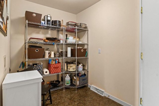 36 Fawn Ridge Circle, Middleton, WI 53562