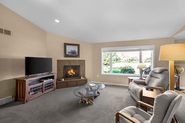 36 Fawn Ridge Circle, Middleton, WI 53562