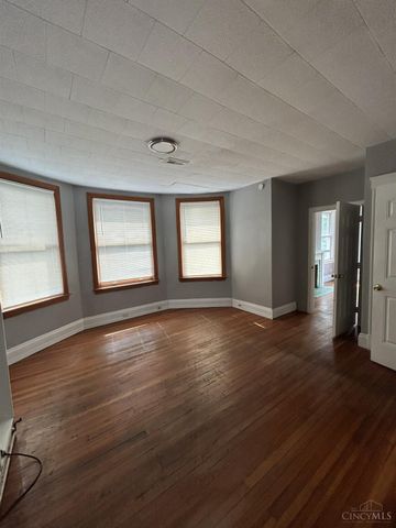 2838 Montana Avenue, Cincinnati, OH 45211