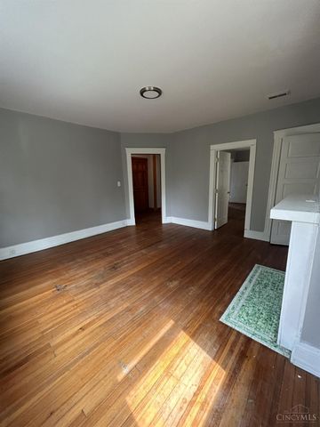 2838 Montana Avenue, Cincinnati, OH 45211