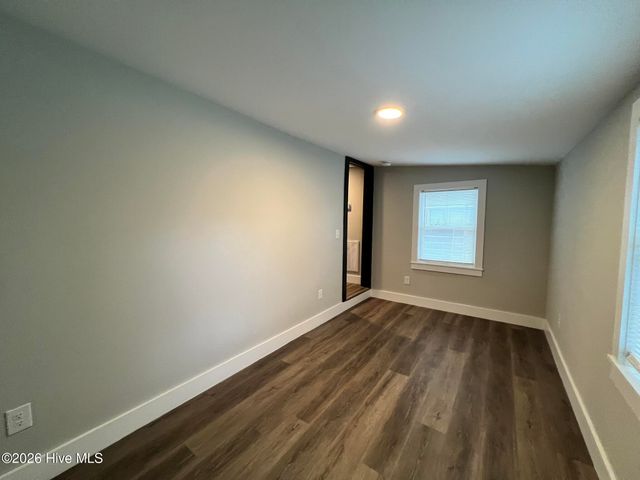 616 S 9th Street, Wilmington, NC 28401