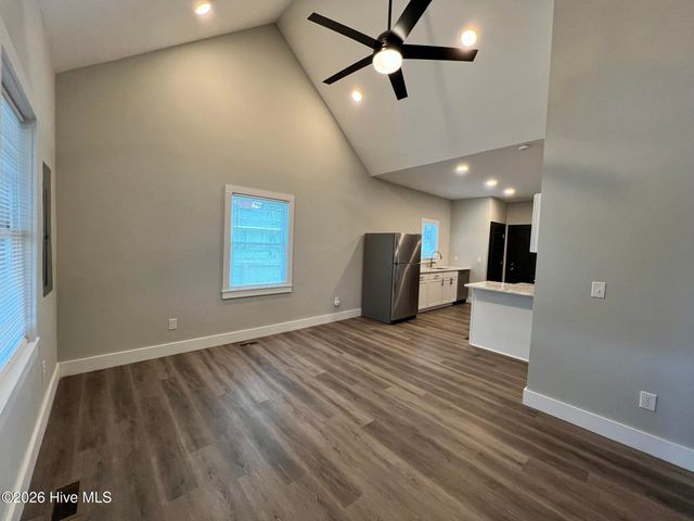 616 S 9th Street, Wilmington, NC 28401