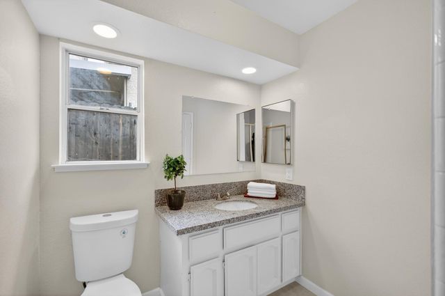 8174 Finmere Way, Sacramento, CA 95829