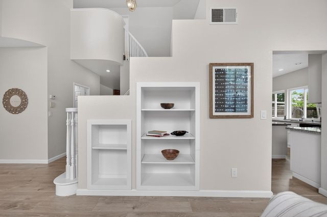 8174 Finmere Way, Sacramento, CA 95829