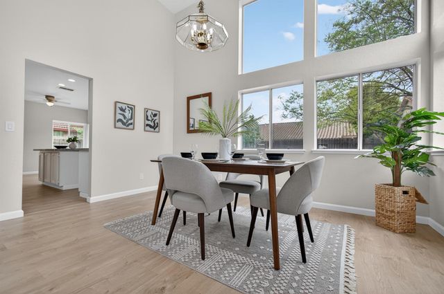 8174 Finmere Way, Sacramento, CA 95829