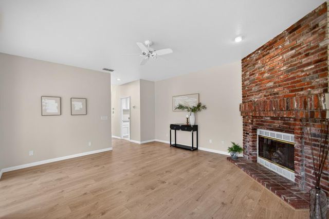 8174 Finmere Way, Sacramento, CA 95829