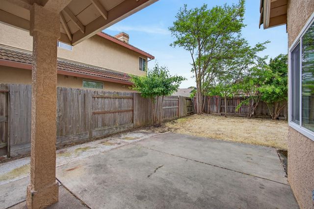 8174 Finmere Way, Sacramento, CA 95829