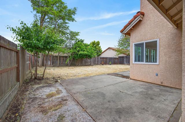 8174 Finmere Way, Sacramento, CA 95829