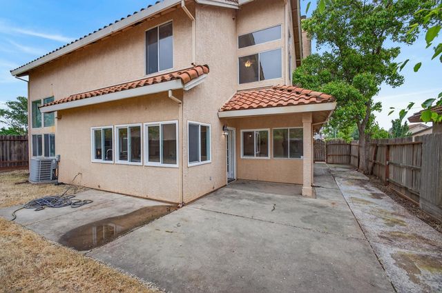 8174 Finmere Way, Sacramento, CA 95829