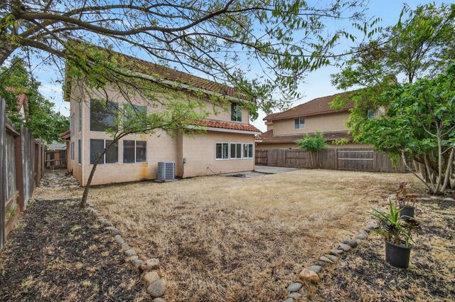 8174 Finmere Way, Sacramento, CA 95829