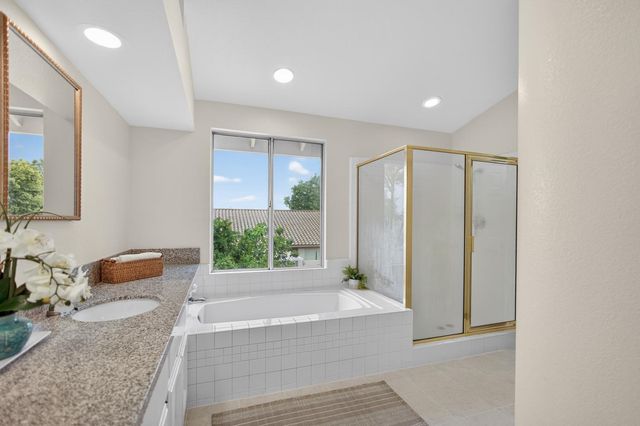 8174 Finmere Way, Sacramento, CA 95829