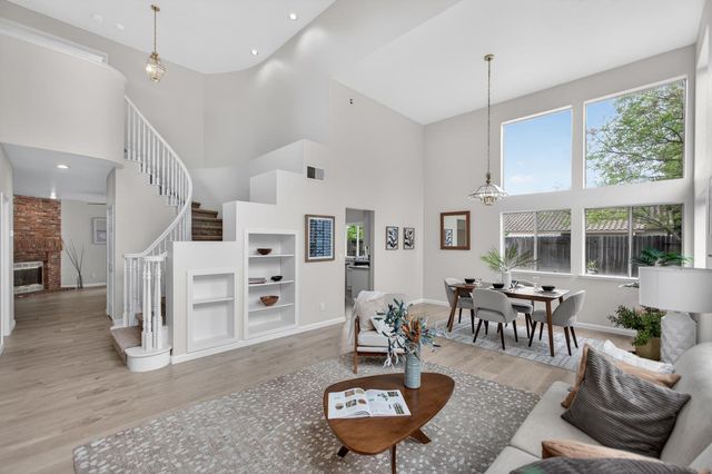 8174 Finmere Way, Sacramento, CA 95829