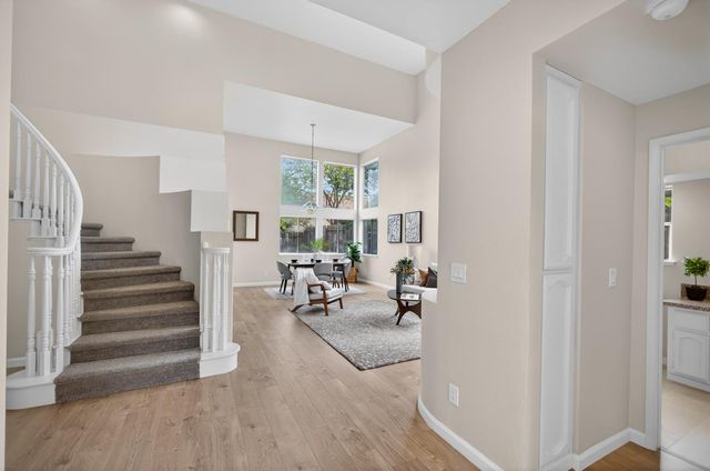 8174 Finmere Way, Sacramento, CA 95829