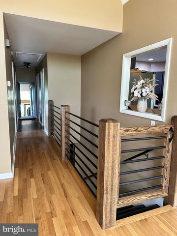 1801 CRUMS MILL RD, Harrisburg, PA 17110