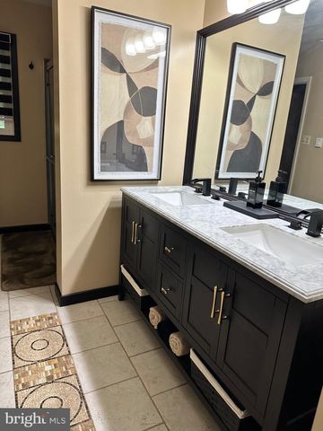 1801 CRUMS MILL RD, Harrisburg, PA 17110