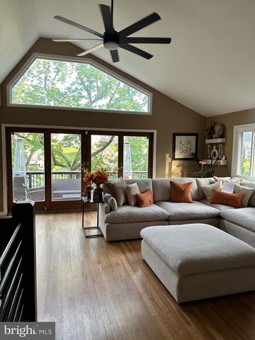 1801 CRUMS MILL RD, Harrisburg, PA 17110