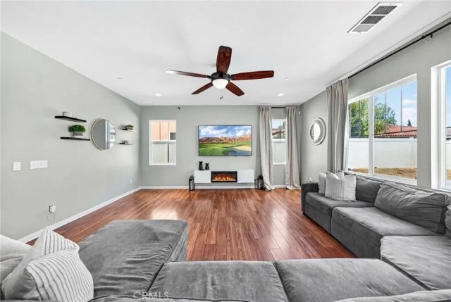 30354 Woodland Hills Street, Murrieta, CA 92563
