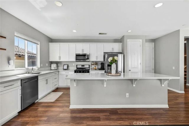 30354 Woodland Hills Street, Murrieta, CA 92563