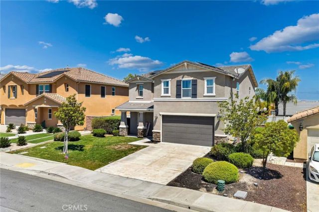30354 Woodland Hills Street, Murrieta, CA 92563