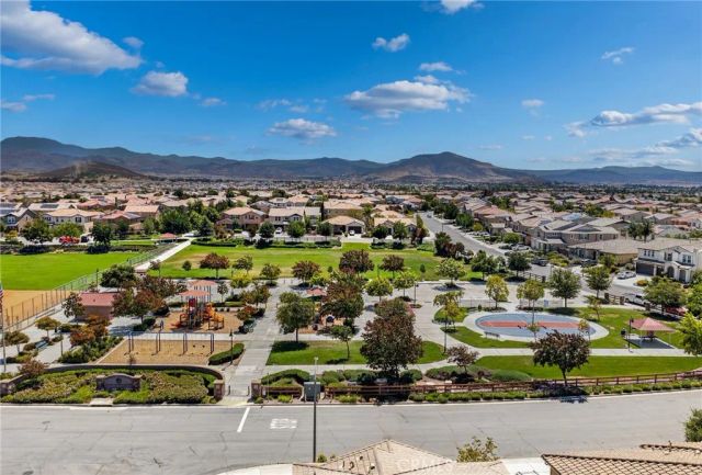 30354 Woodland Hills Street, Murrieta, CA 92563
