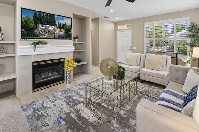 6040 Buckskin Ln, Roseville, CA 95747
