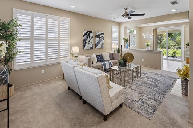 6040 Buckskin Ln, Roseville, CA 95747