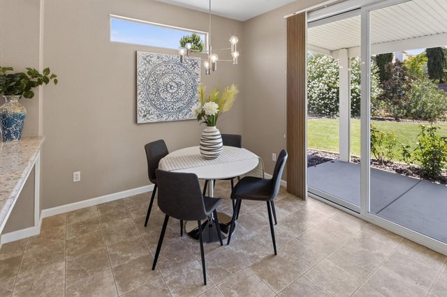 6040 Buckskin Ln, Roseville, CA 95747
