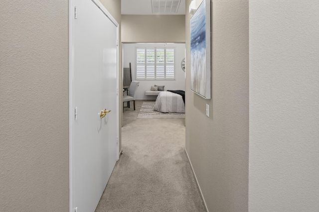 6040 Buckskin Ln, Roseville, CA 95747