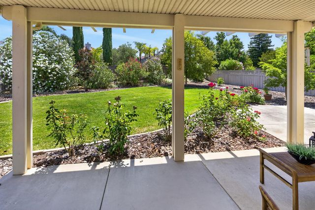 6040 Buckskin Ln, Roseville, CA 95747