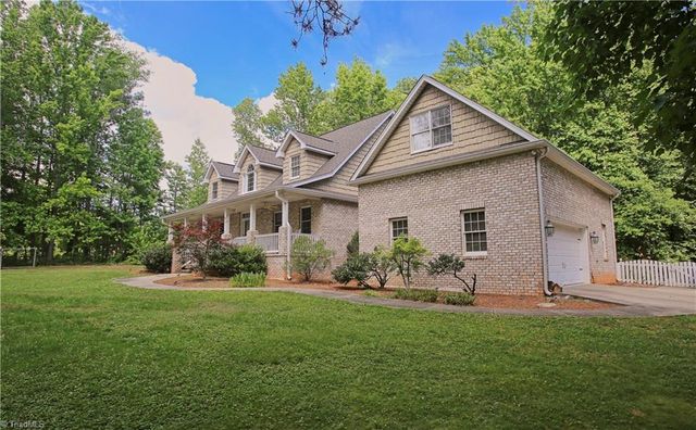 3201 Annry Drive, Summerfield, NC 27358