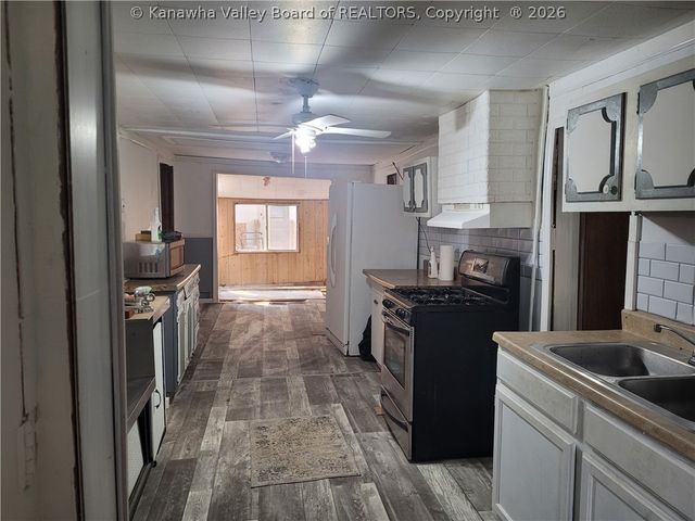 637 South Ruffner Road, Charleston, WV 25314