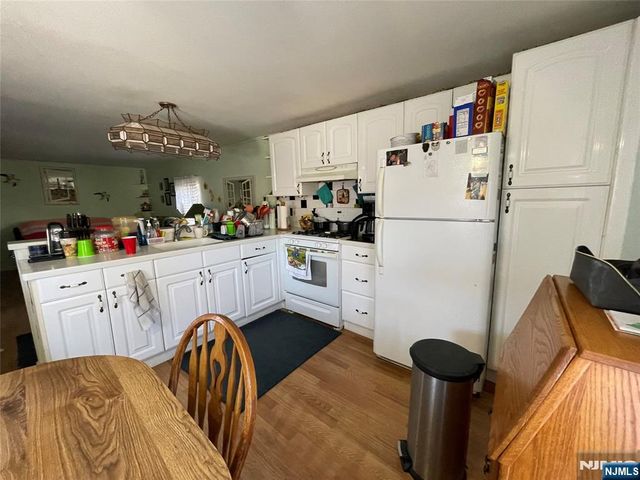 22 Ambassador Drive, Wayne, NJ 07470