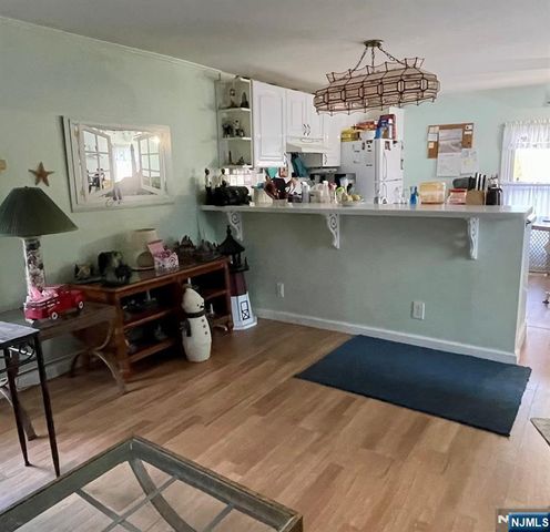 22 Ambassador Drive, Wayne, NJ 07470