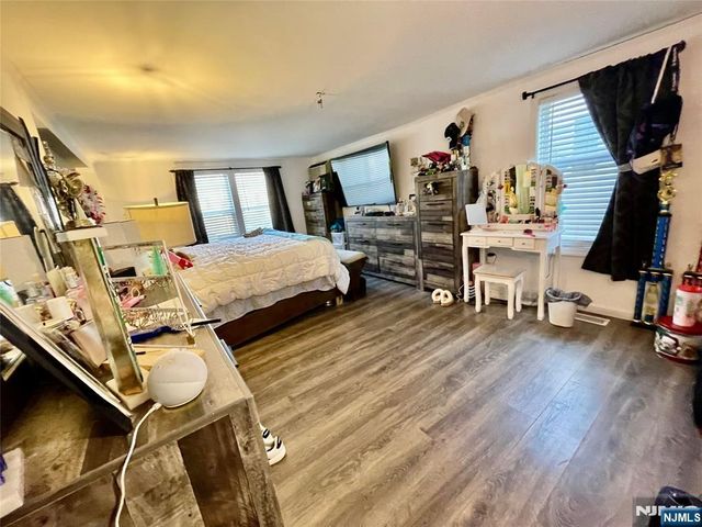 22 Ambassador Drive, Wayne, NJ 07470