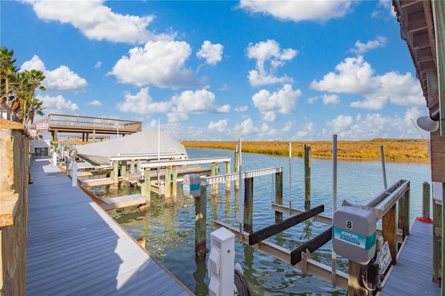 14890 Granada Dr 302, Corpus Christi, TX 78418
