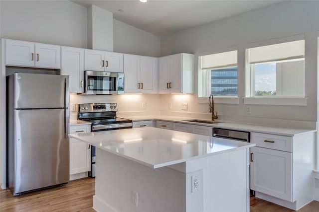 6283 La Vista Drive 301, Dallas, TX 75214