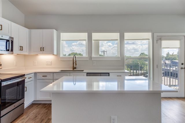 6283 La Vista Drive 301, Dallas, TX 75214