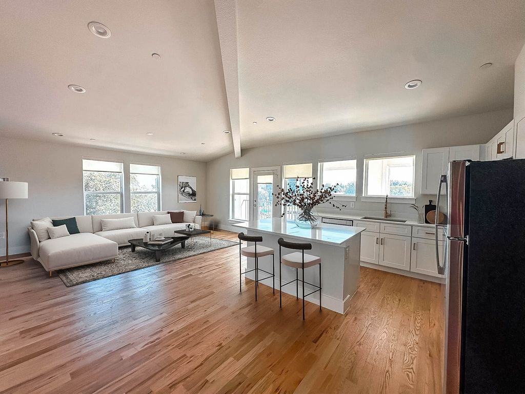 6283 La Vista Drive 301, Dallas, TX 75214