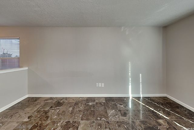 9647 Sandflat, San Antonio, TX 78245