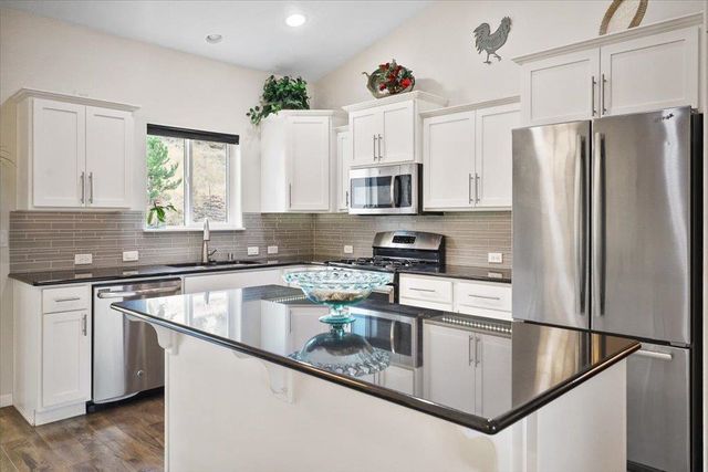 154 S Legacy Ridge Dr, Liberty Lake, WA 99019