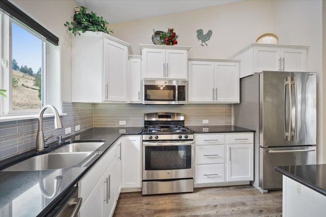 154 S Legacy Ridge Dr, Liberty Lake, WA 99019