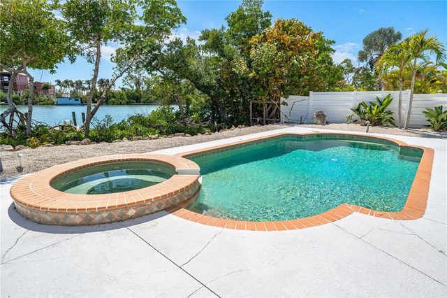 71 N GULF BOULEVARD, Placida, FL 33946