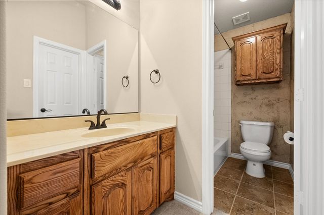 4828 Tarragon Lane, Grand Prairie, TX 75052